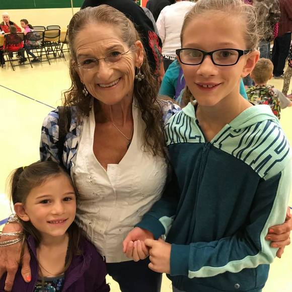 Meet your Posher, Vicki - Picture 1 of 1